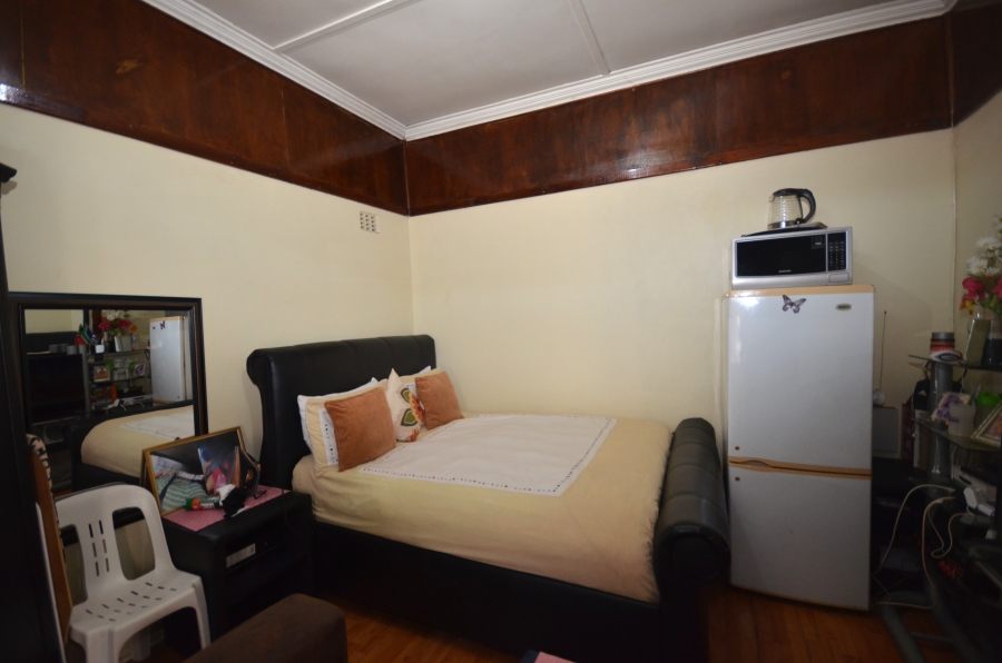 9 Bedroom Property for Sale in Quigney Eastern Cape